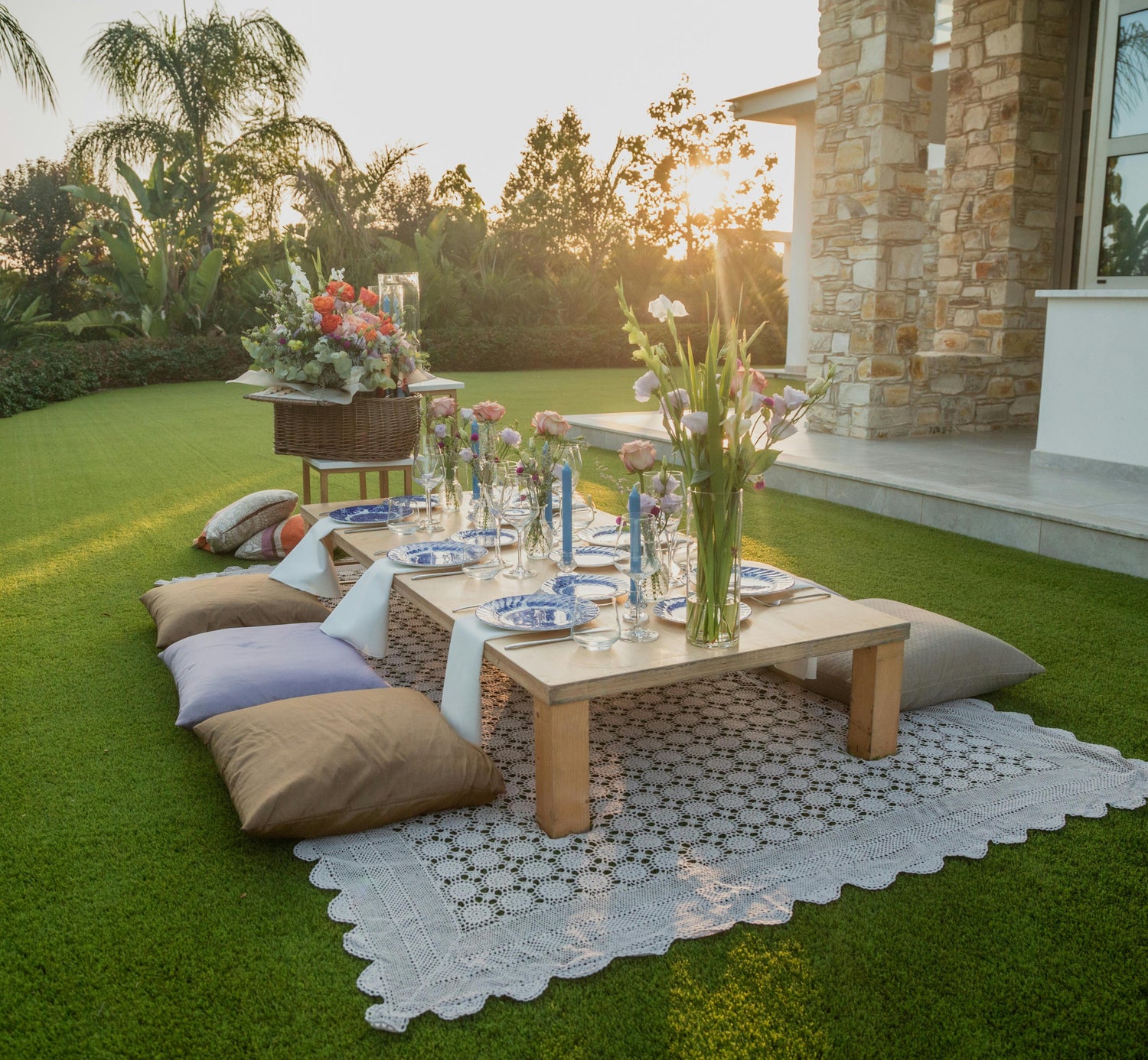 Patio & Outdoors